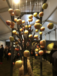 hängande-äpplen-utställn